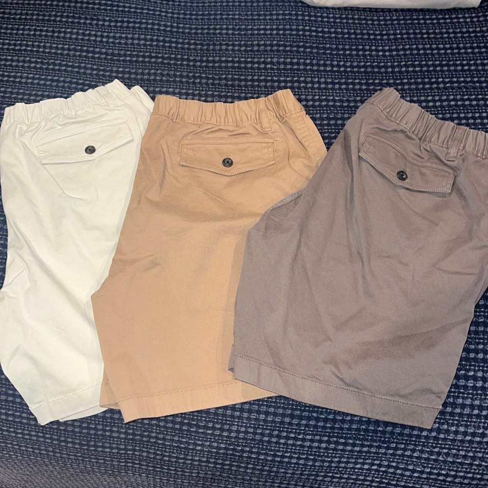 Bearbottom. Size XL shorts. 7 inch. Never worn. BUNDLE